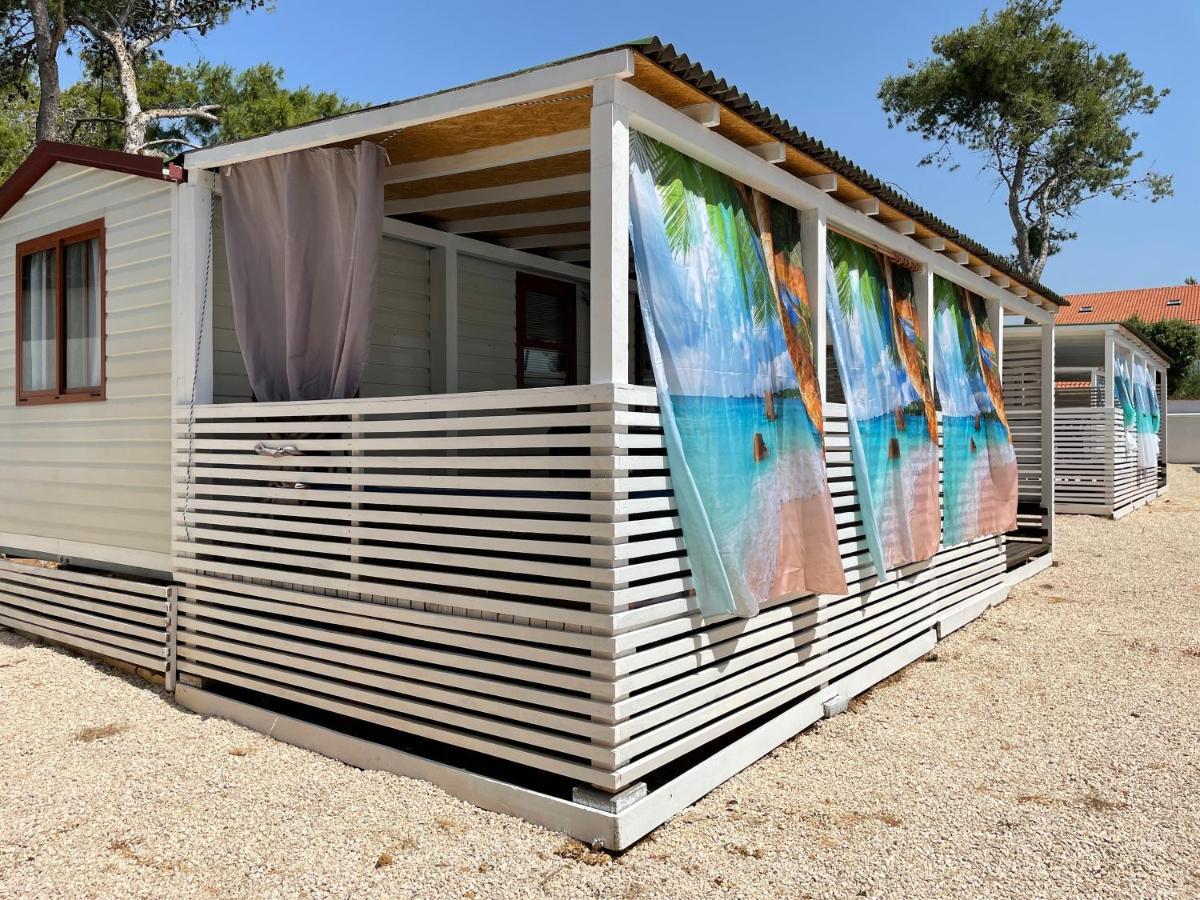 Dalmacia Mobile Homes And Caravans At The Beach Privlaka  Exterior foto